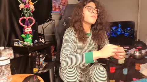 glaceon9 online show from February 7, 12:39 pm