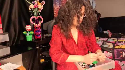 glaceon9 online show from February 21, 8:40 am