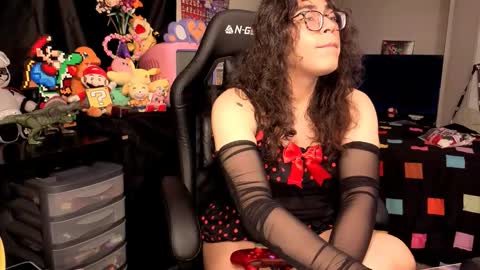 glaceon9 online show from October 27, 10:19 am