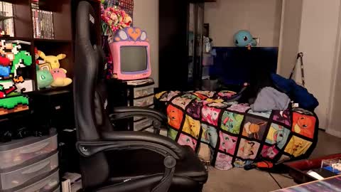 glaceon9 online show from November 6, 1:17 am