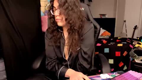 glaceon9 online show from November 29, 6:55 pm