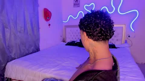 Snapshot of glader_guy chatting on October 13, 8:09 pm only for you bby online show from October 13, 8:09 pm