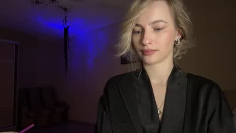 glamour_rogue online show from December 18, 3:07 pm