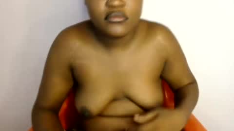 Snapshot of glamslut8 chatting on June 22, 4:09 am sweet girl online show from June 22, 4:09 am