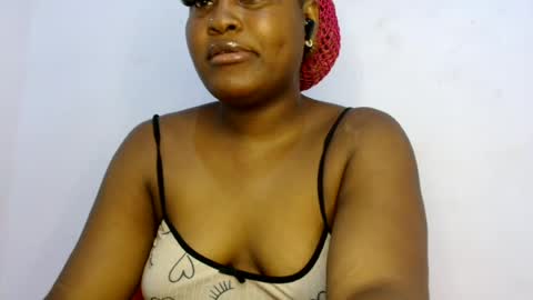 Snapshot of glamslut8 chatting on July 15, 8:41 am sweet girl online show from July 15, 8:41 am