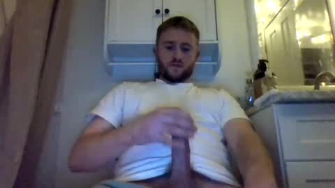 Snapshot of glenjam80 chatting on December 19, 2:12 am glenjam80 online show from December 19, 2:12 am