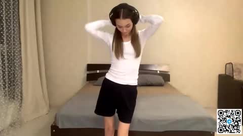 Catalina online show from November 18, 11:03 am