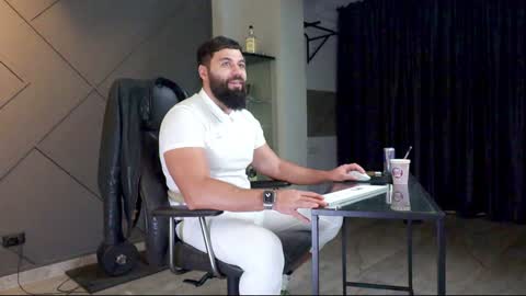 Matthew .. for short call me Matt online show from January 4, 5:37 am