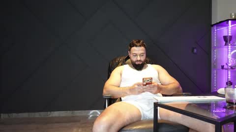 Snapshot of glennmasters chatting on April 28, 9:53 pm Matthew .. for short call me Matt online show from April 28, 9:53 pm