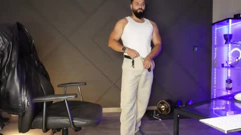 Snapshot of glennmasters chatting on May 25, 8:26 pm Matthew .. for short call me Matt online show from May 25, 8:26 pm