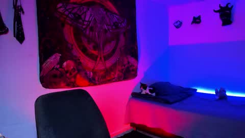 NYX online show from May 7, 6:57 pm