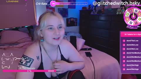 Glitch online show from January 24, 9:05 pm