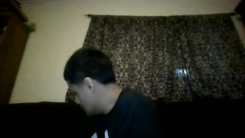Snapshot of glly444 chatting on April 24, 10:39 am glly444 online show from April 24, 10:39 am