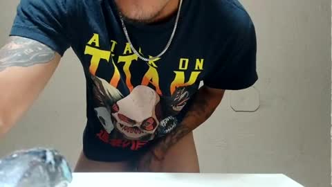 Snapshot of glly444 chatting on May 24, 3:33 am glly444 online show from May 24, 3:33 am
