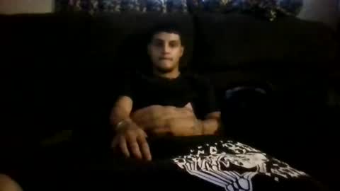 Snapshot of glly555 chatting on May 27, 1:52 pm glly555 online show from May 27, 1:52 pm