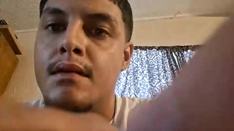 Snapshot of glly555 chatting on May 29, 2:15 pm glly555 online show from May 29, 2:15 pm