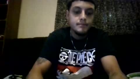 Snapshot of glly555 chatting on June 2, 9:00 am glly555 online show from June 2, 9:00 am