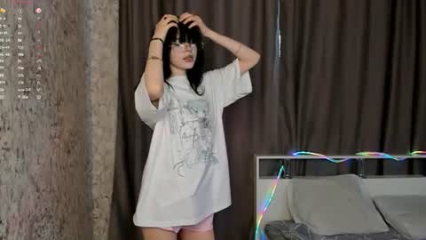 Snapshot of gloomy_muse chatting on July 24, 1:09 pm gloomy_muse online show from July 24, 1:09 pm