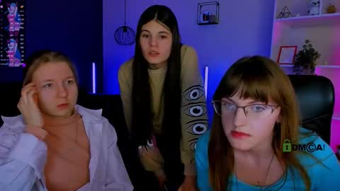 your dream  online show from February 6, 8:12 pm