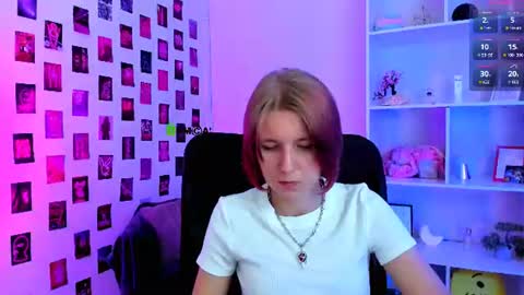 Snapshot of gloria_bubble chatting on July 23, 9:02 pm your dream online show from July 23, 9:02 pm