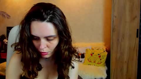 Gloria Wood online show from September 8, 8:30 pm