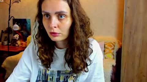 Gloria Wood online show from October 15, 8:31 pm