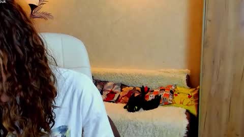 Gloria Wood online show from November 13, 4:50 pm