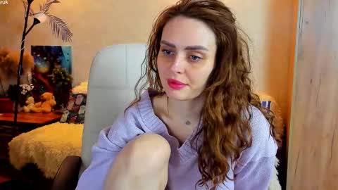 Gloria Wood online show from March 9, 6:56 pm