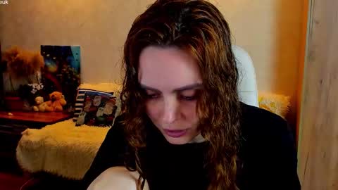 Gloria Wood online show from March 12, 6:25 pm