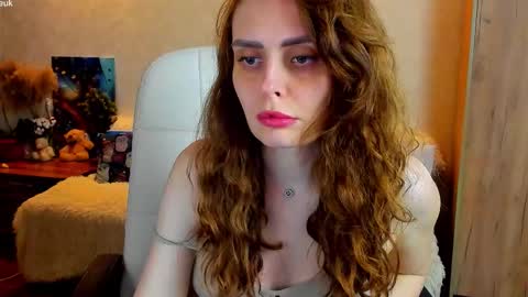 Gloria Wood online show from March 19, 3:49 pm