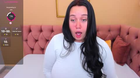 Snapshot of gloriabates chatting on October 6, 12:52 am Gloria online show from October 6, 12:52 am