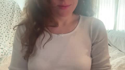 Snapshot of gloriapearl chatting on May 8, 9:36 am Gloria Pearl online show from May 8, 9:36 am