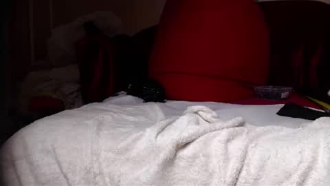 Snapshot of gloriaupperlove chatting on October 17, 6:27 am Gloria online show from October 17, 6:27 am