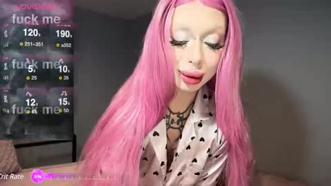 Snapshot of gloryaaaa chatting on December 28, 7:33 am I want to make you happy and lovense online show from December 28, 7:33 am