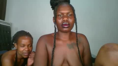 glossybabe77 online show from March 7, 9:23 pm