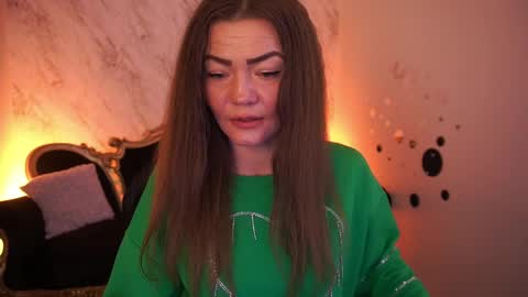 glow_kitten online show from April 3, 6:11 am