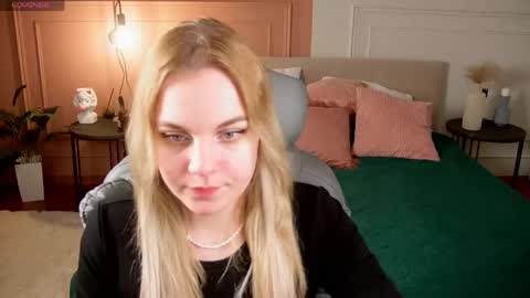 Margo online show from April 23, 1:07 am