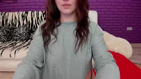 Mia online show from February 4, 4:46 pm