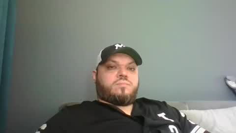 Snapshot of glusgan chatting on February 19, 12:22 pm Your boy online show from February 19, 12:22 pm