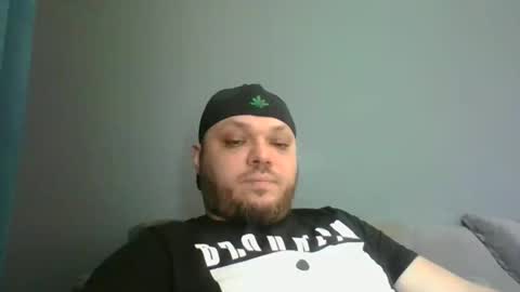 Snapshot of glusgan chatting on March 4, 11:40 am Your boy online show from March 4, 11:40 am