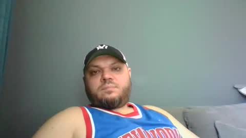 Snapshot of glusgan chatting on March 6, 10:20 am Your boy online show from March 6, 10:20 am