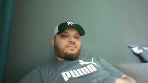 Snapshot of glusgan chatting on March 7, 8:34 am Your boy online show from March 7, 8:34 am