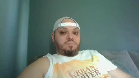 Snapshot of glusgan chatting on November 26, 9:10 am Your boy online show from November 26, 9:10 am