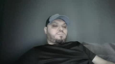 Snapshot of glusgan chatting on December 2, 9:36 am Your boy online show from December 2, 9:36 am