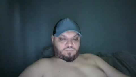 Snapshot of glusgan chatting on December 5, 9:40 am Your boy online show from December 5, 9:40 am