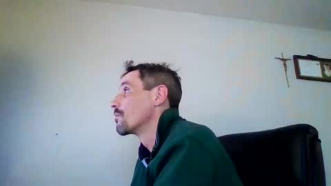 gmang4242 online show from March 28, 10:20 pm