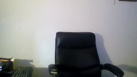 Snapshot of gmang4242 chatting on May 29, 4:16 pm gmang4242 online show from May 29, 4:16 pm