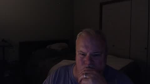 Snapshot of gmctruckguy chatting on December 12, 11:36 pm gmctruckguy online show from December 12, 11:36 pm