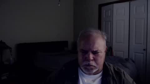 Snapshot of gmctruckguy chatting on October 11, 5:11 pm gmctruckguy online show from October 11, 5:11 pm