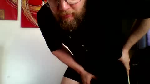 gnik_labinnah online show from March 4, 1:38 pm